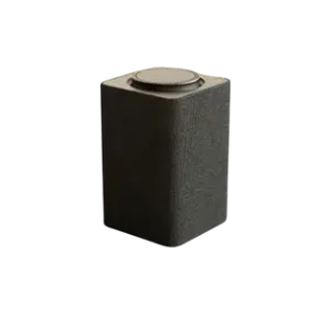 Small speaker